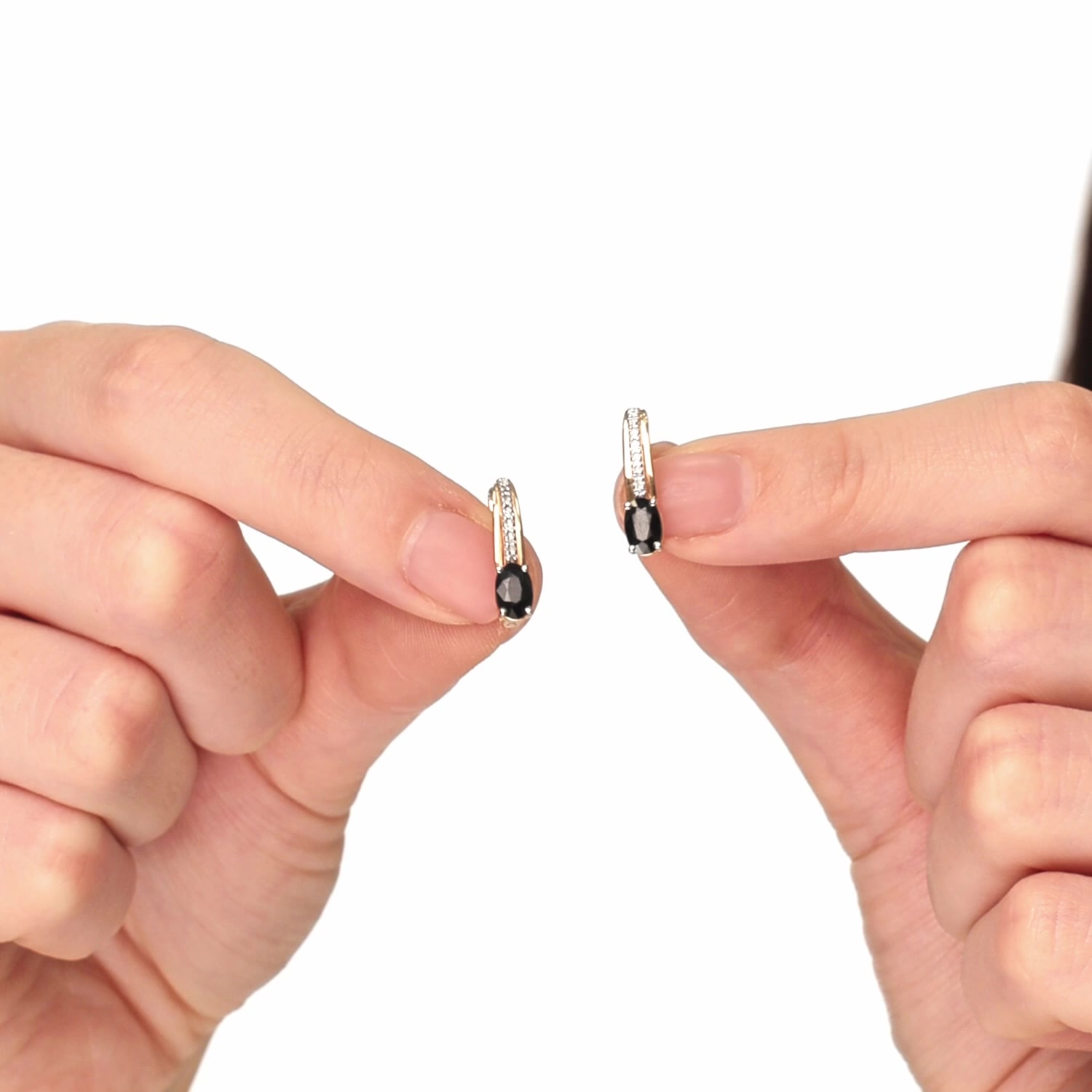 Золотые серьги с сапфирами и бриллиантами