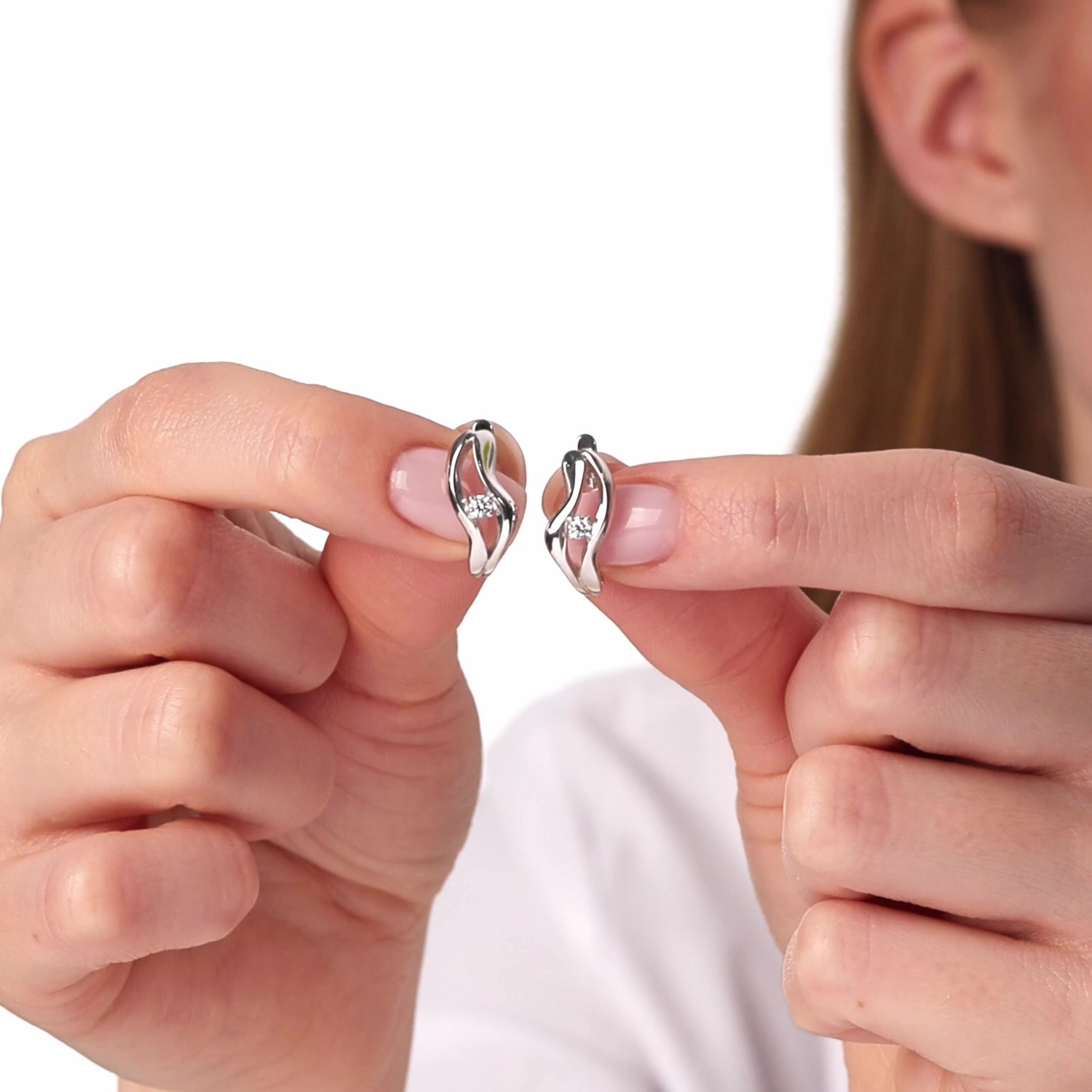 Серебряные серьги с фианитами