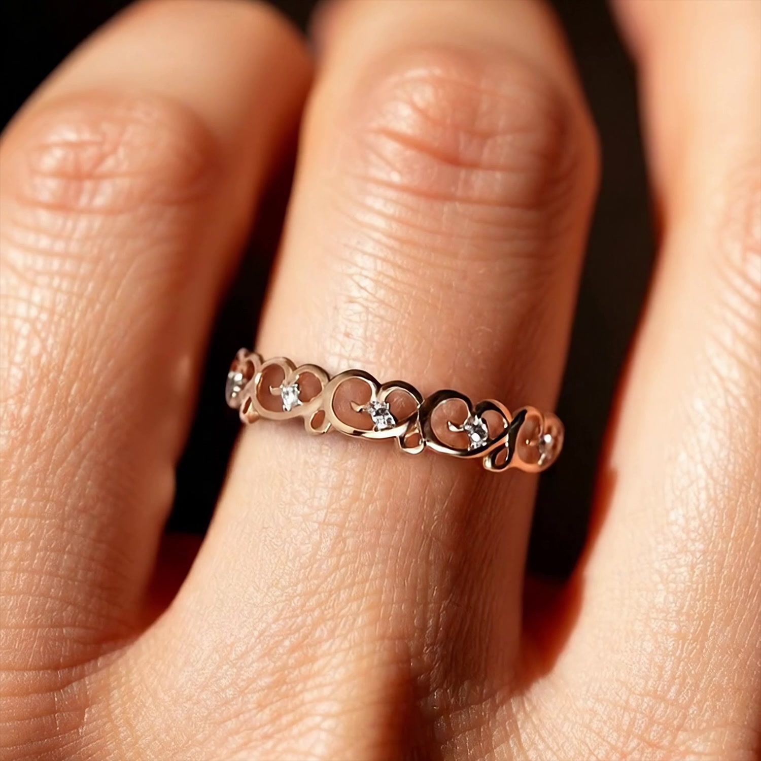 Золотое кольцо с фианитами