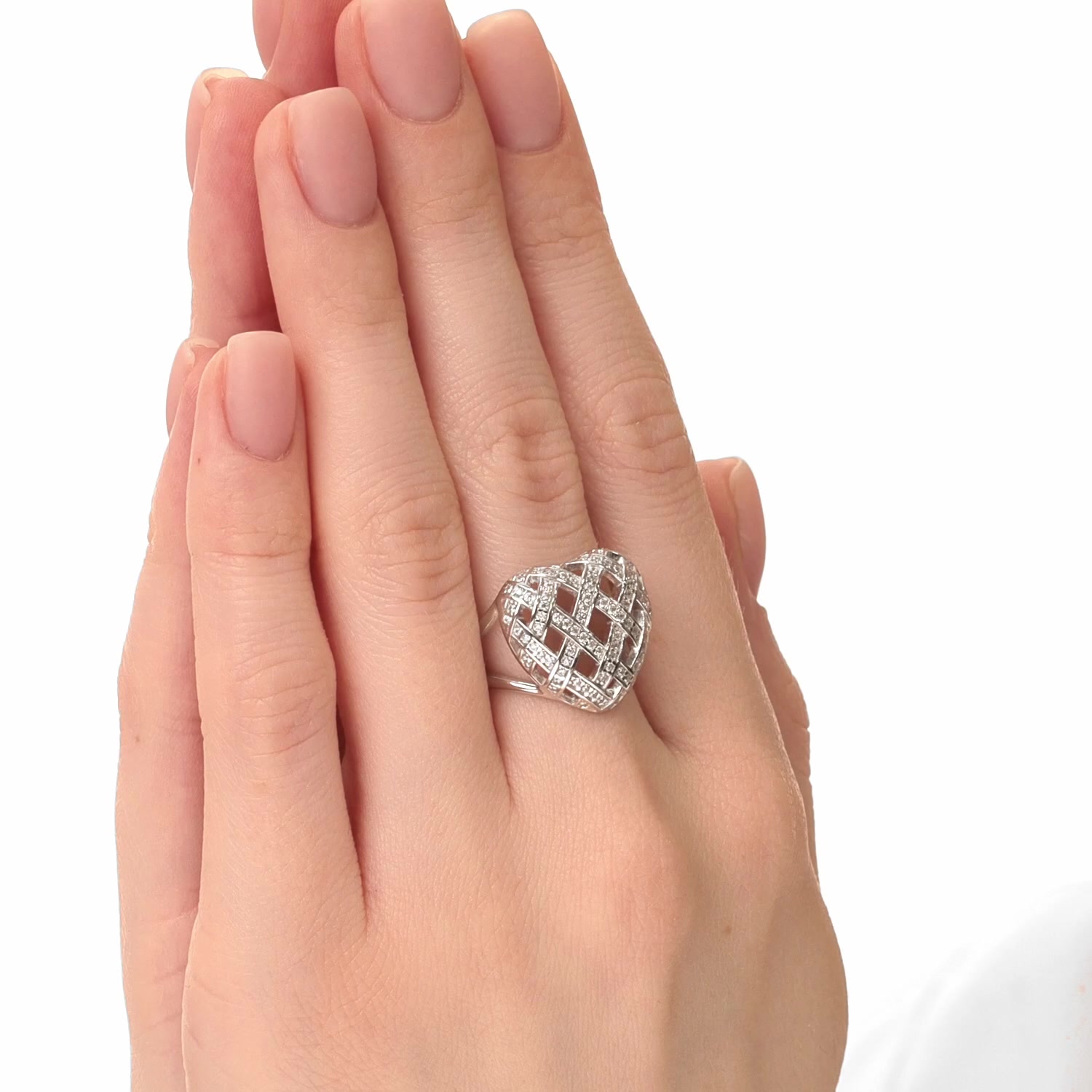 Серебряное кольцо с фианитами