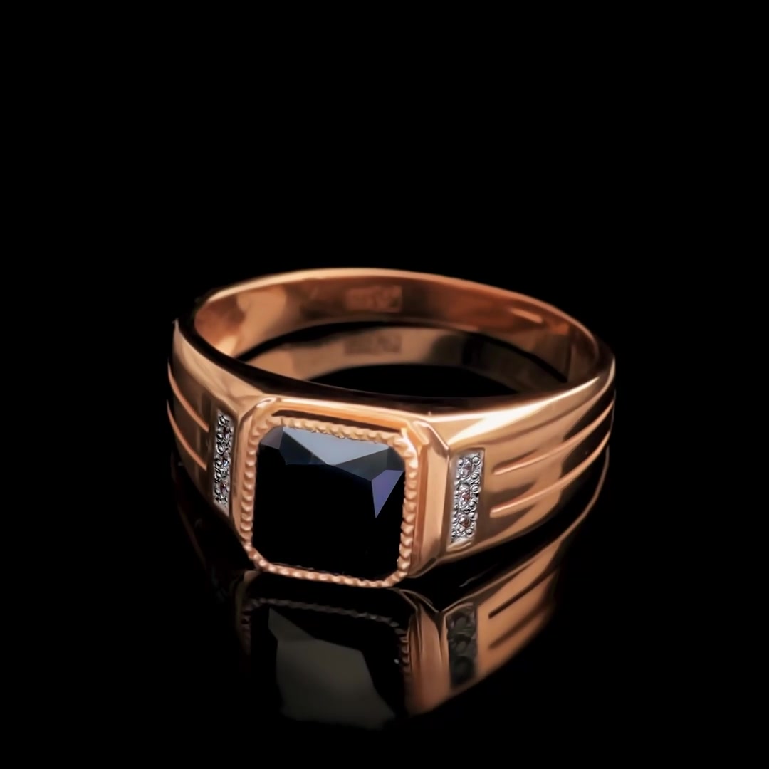 Золотая печатка с фианитами