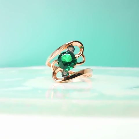 Золотое кольцо с изумрудом выращенным и бриллиантами