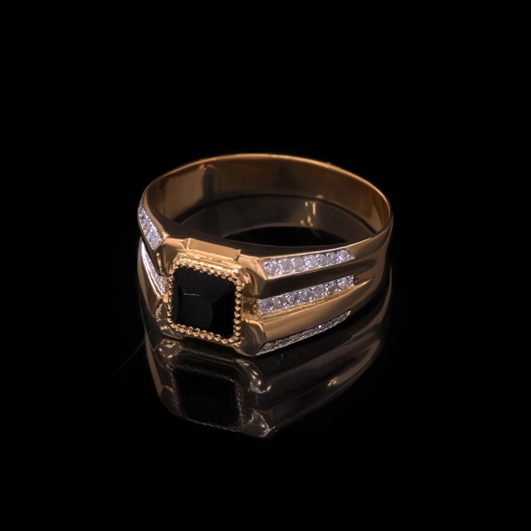 Золотая печатка с агатом и бриллиантами