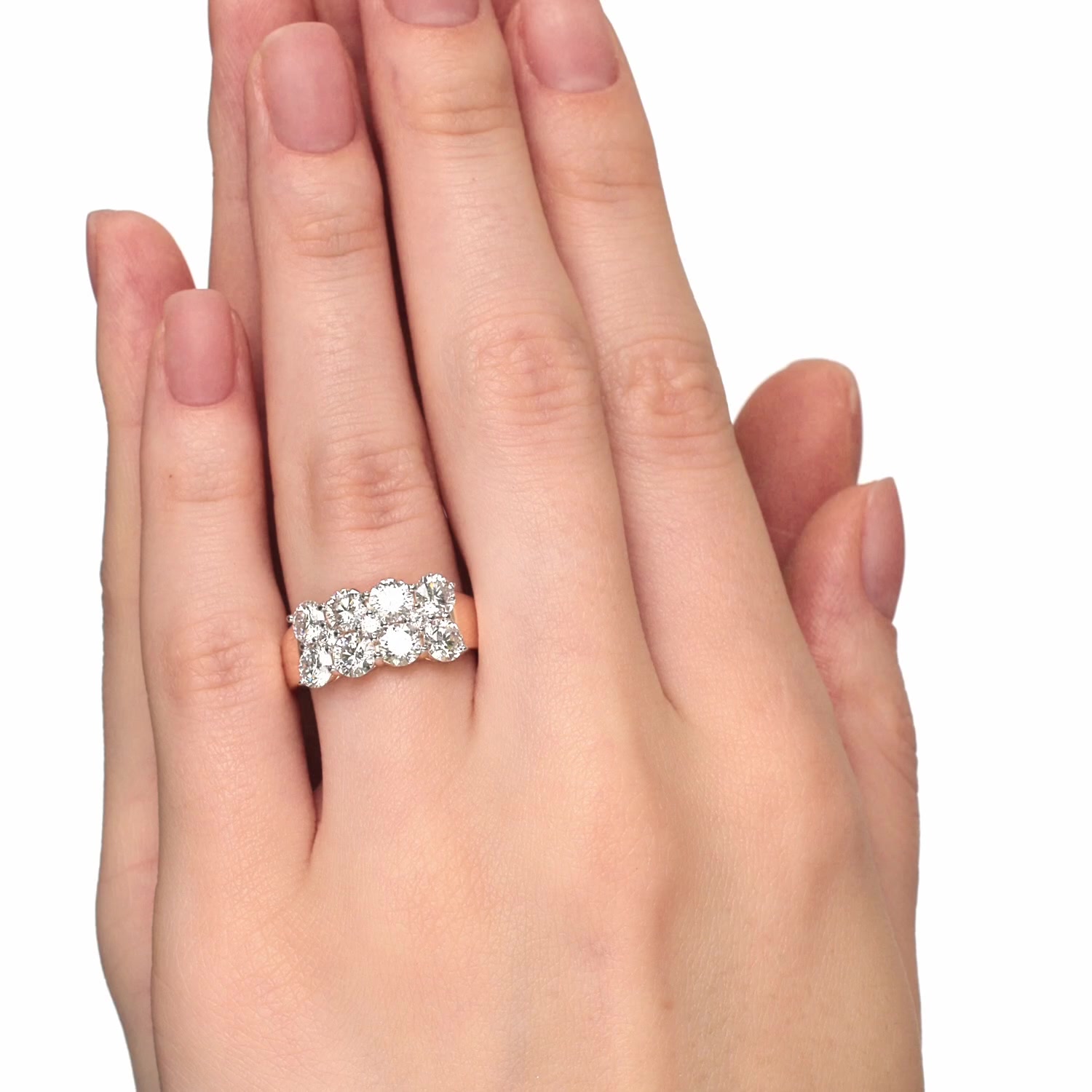 Золотое кольцо с бриллиантами выращенными