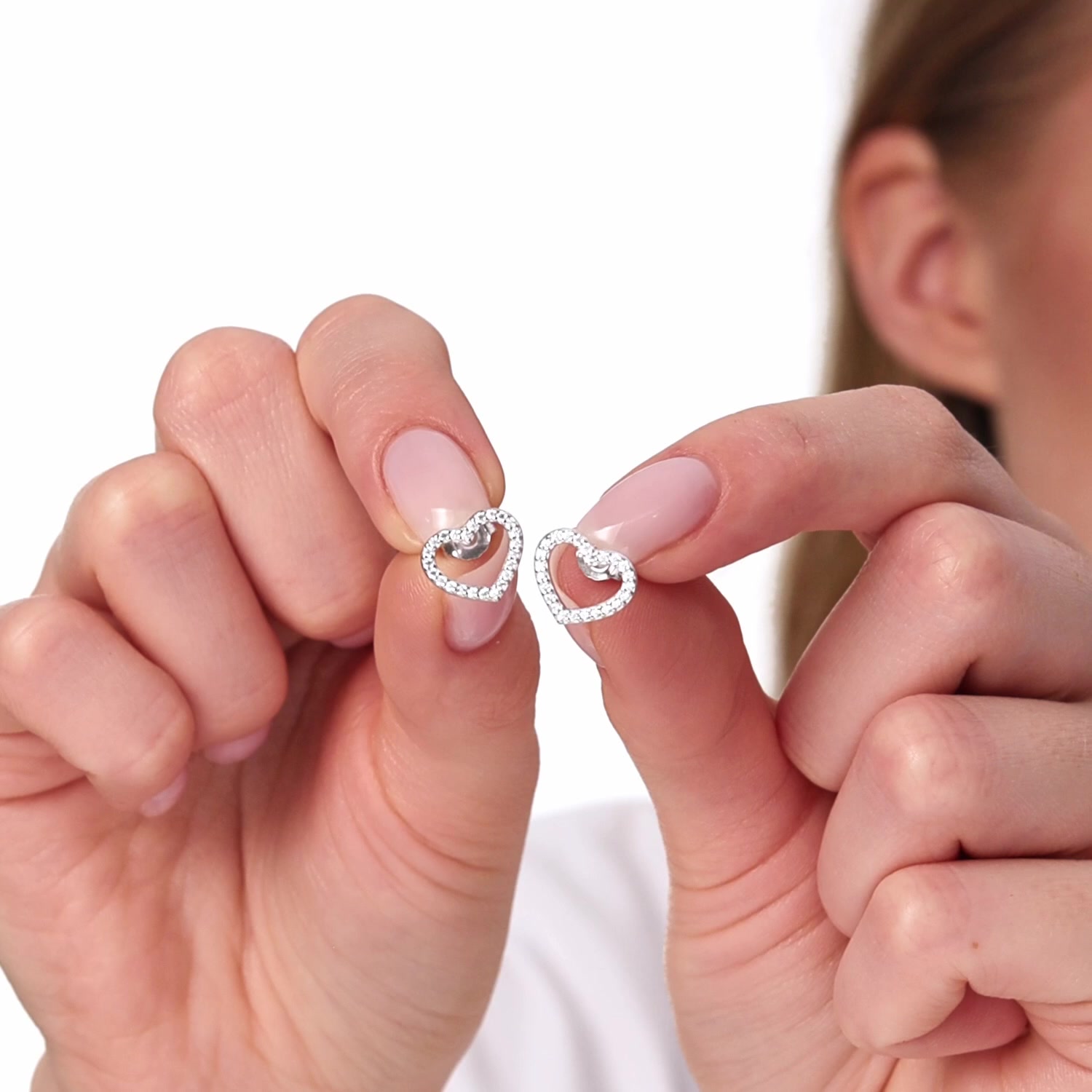 Серебряные серьги с фианитами