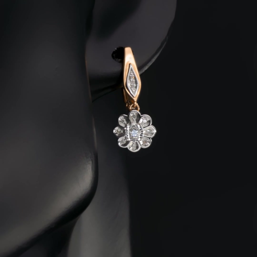 Золотые серьги с бриллиантами