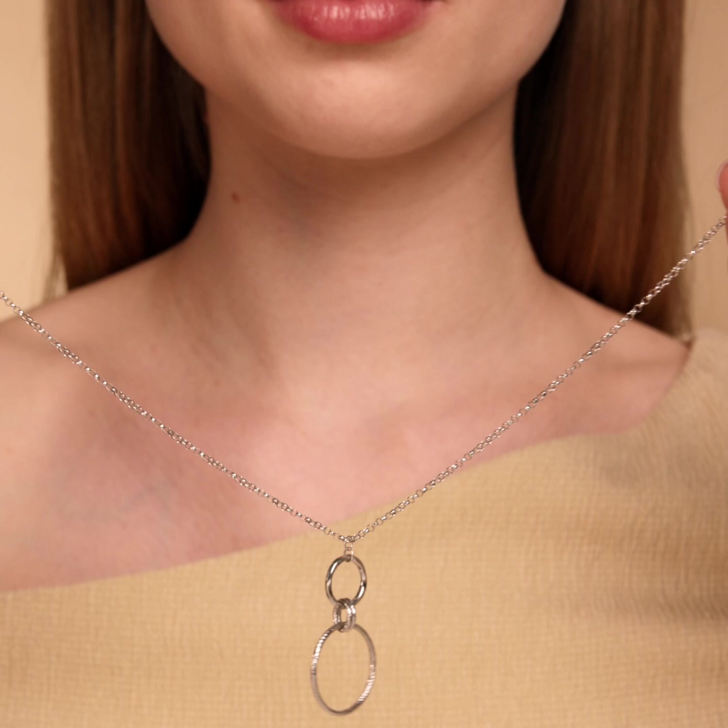 Серебряное колье