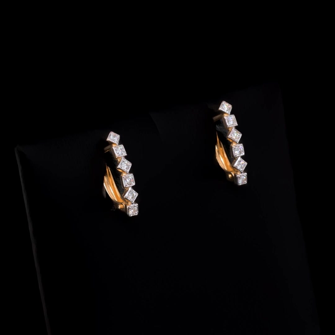 Золотые серьги с бриллиантами