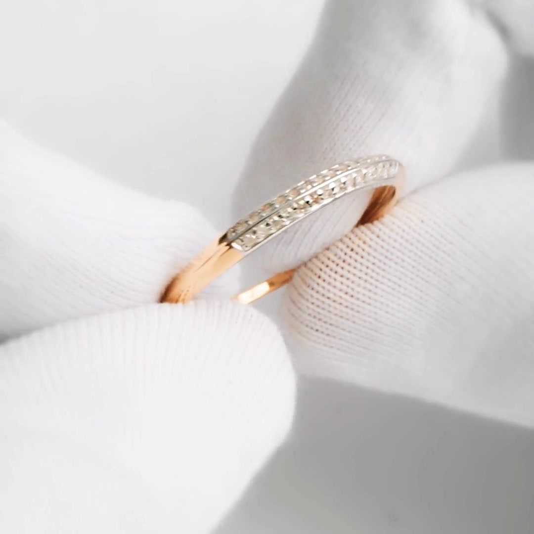 Золотое кольцо с бриллиантами