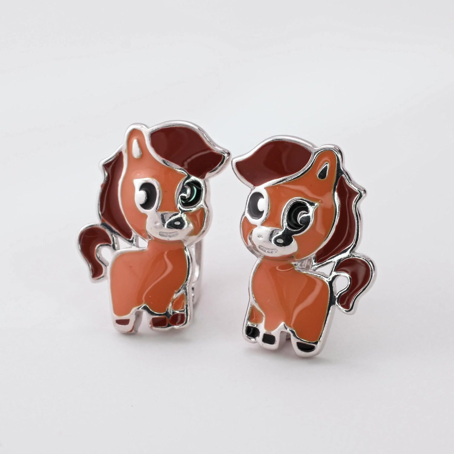 Серебряные серьги с эмалью