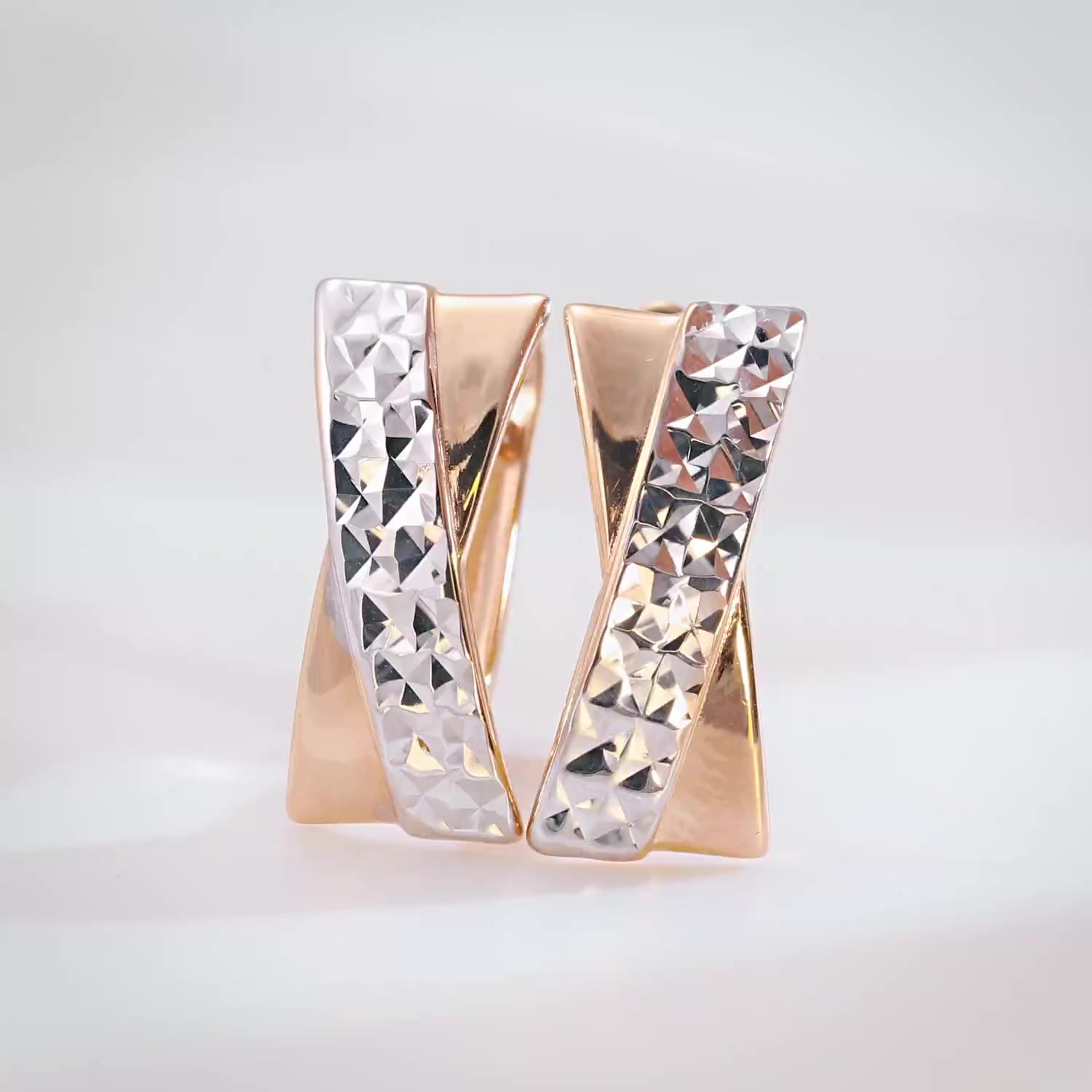 Золотые серьги