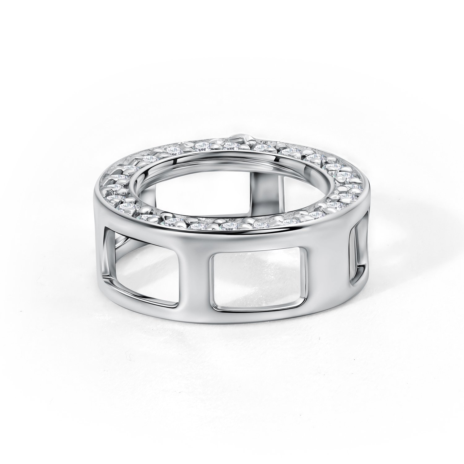 Золотая подвеска с бриллиантами