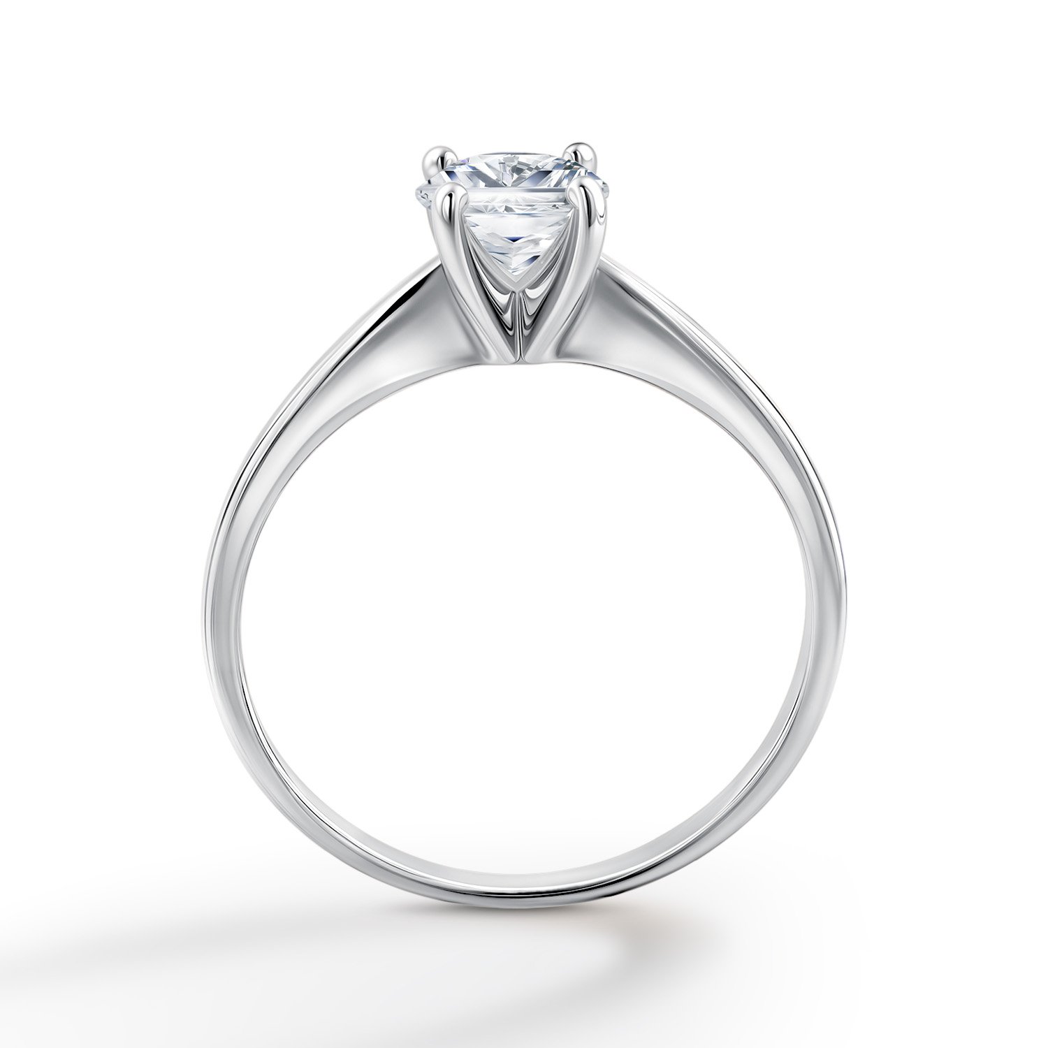 Золотое кольцо с бриллиантом