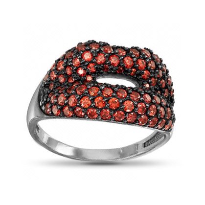 Фото «Кольцо Губы из серебра с фианитами»