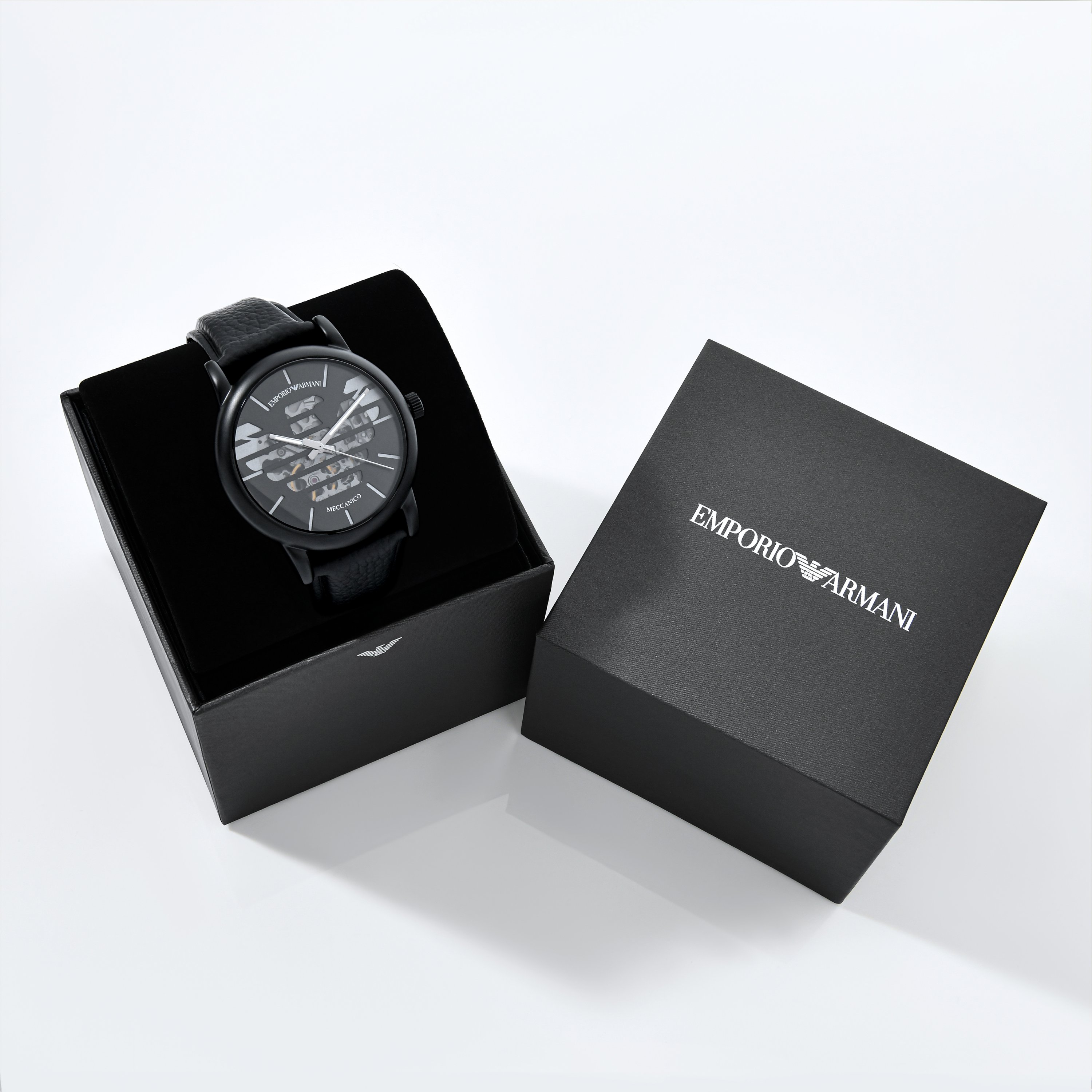 Мужские часы Emporio Armani Luigi AR60032