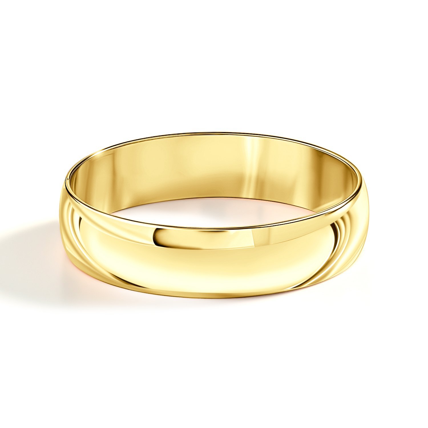 Золотое обручальное кольцо