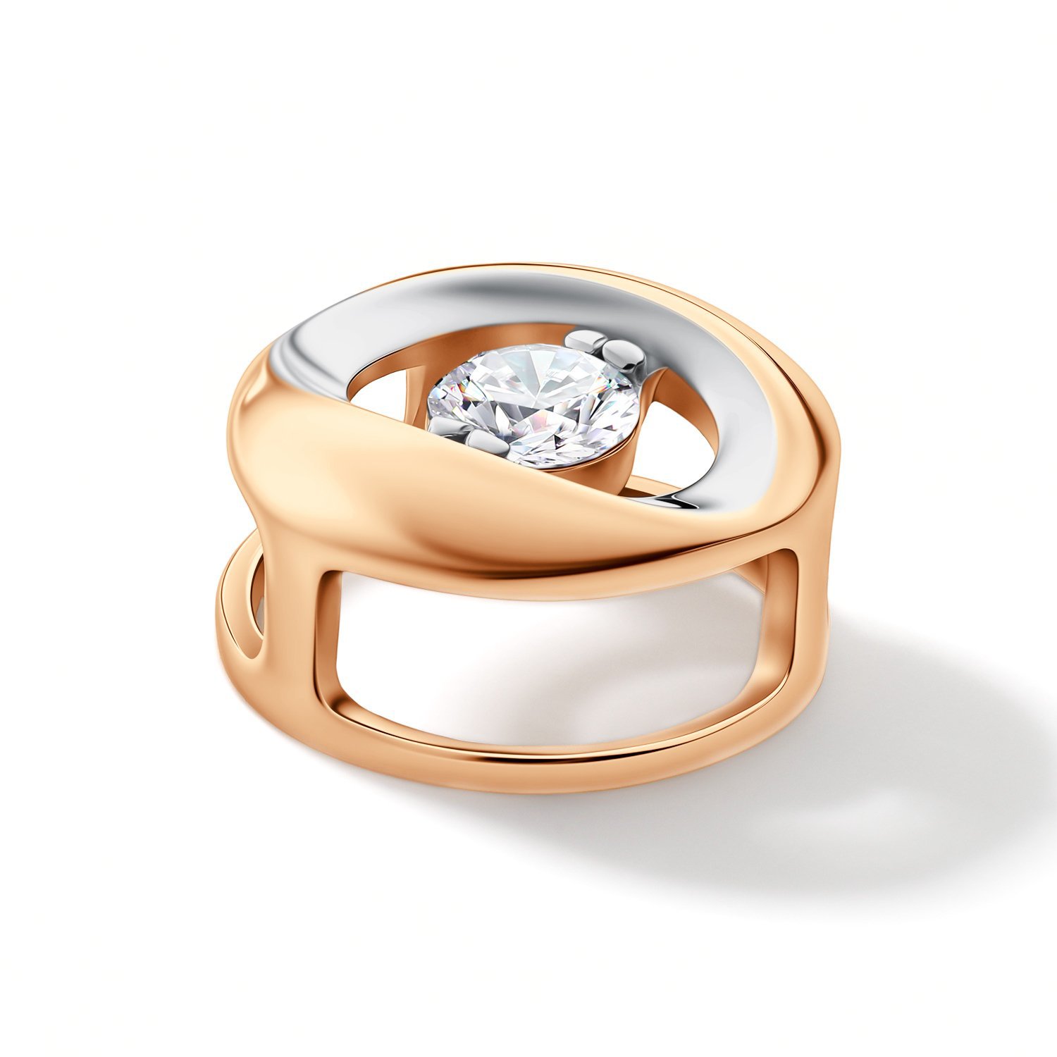 Золотая подвеска с бриллиантом