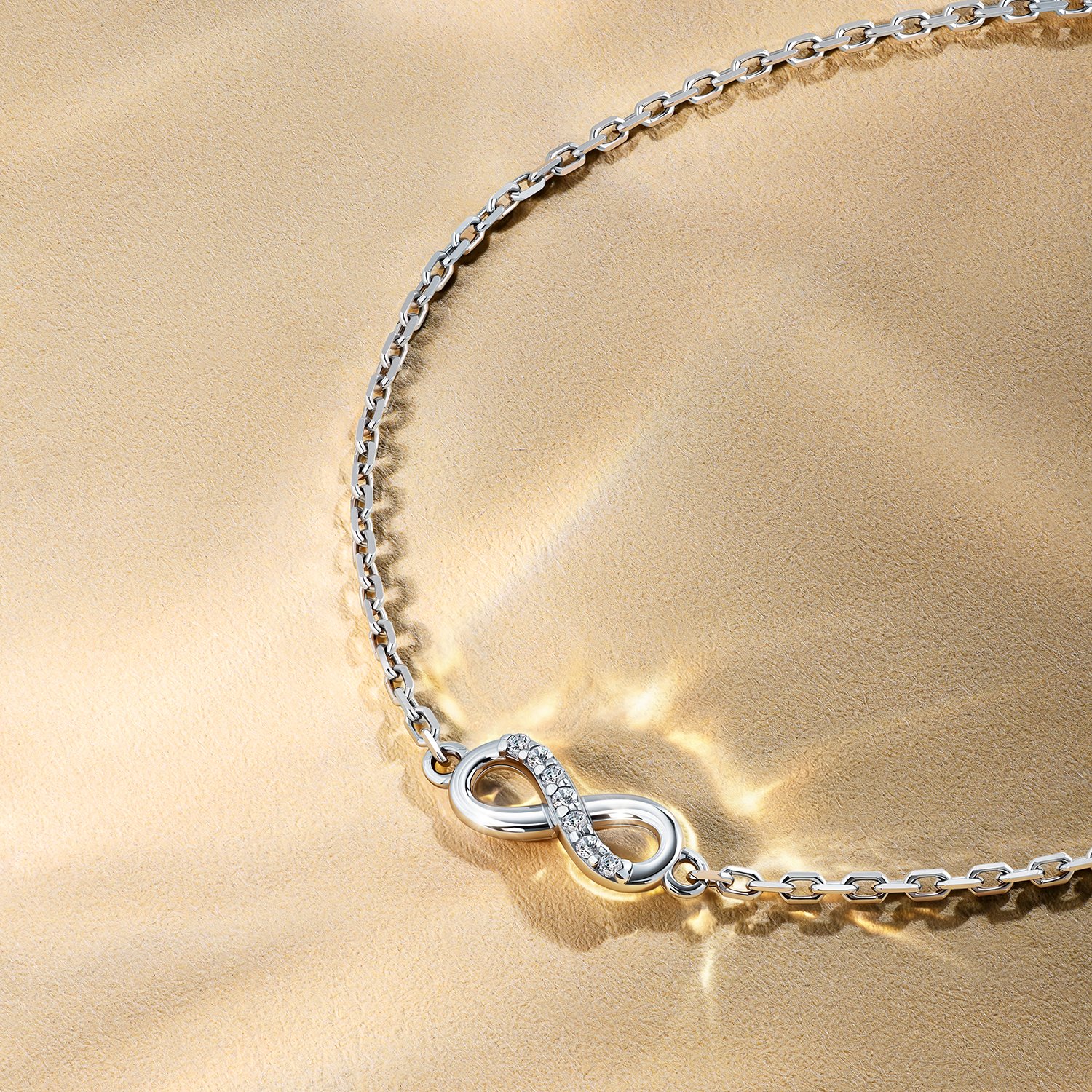 Серебряный браслет с фианитами