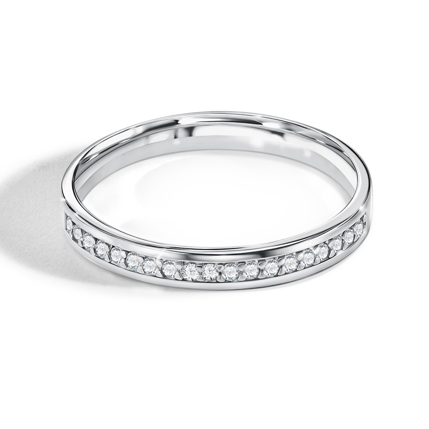 Золотое  обручальное кольцо с бриллиантами