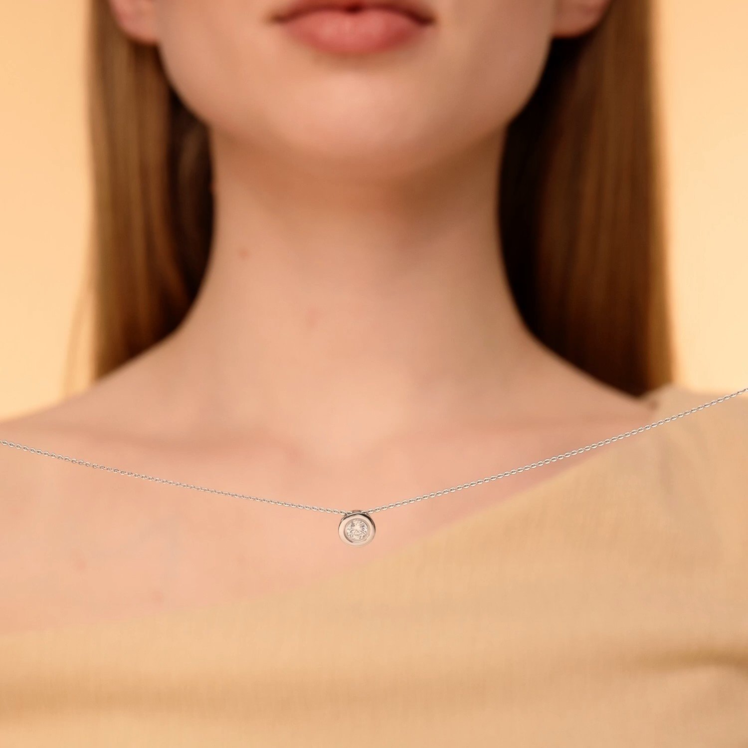 Фото «Золотая подвеска с фианитом»