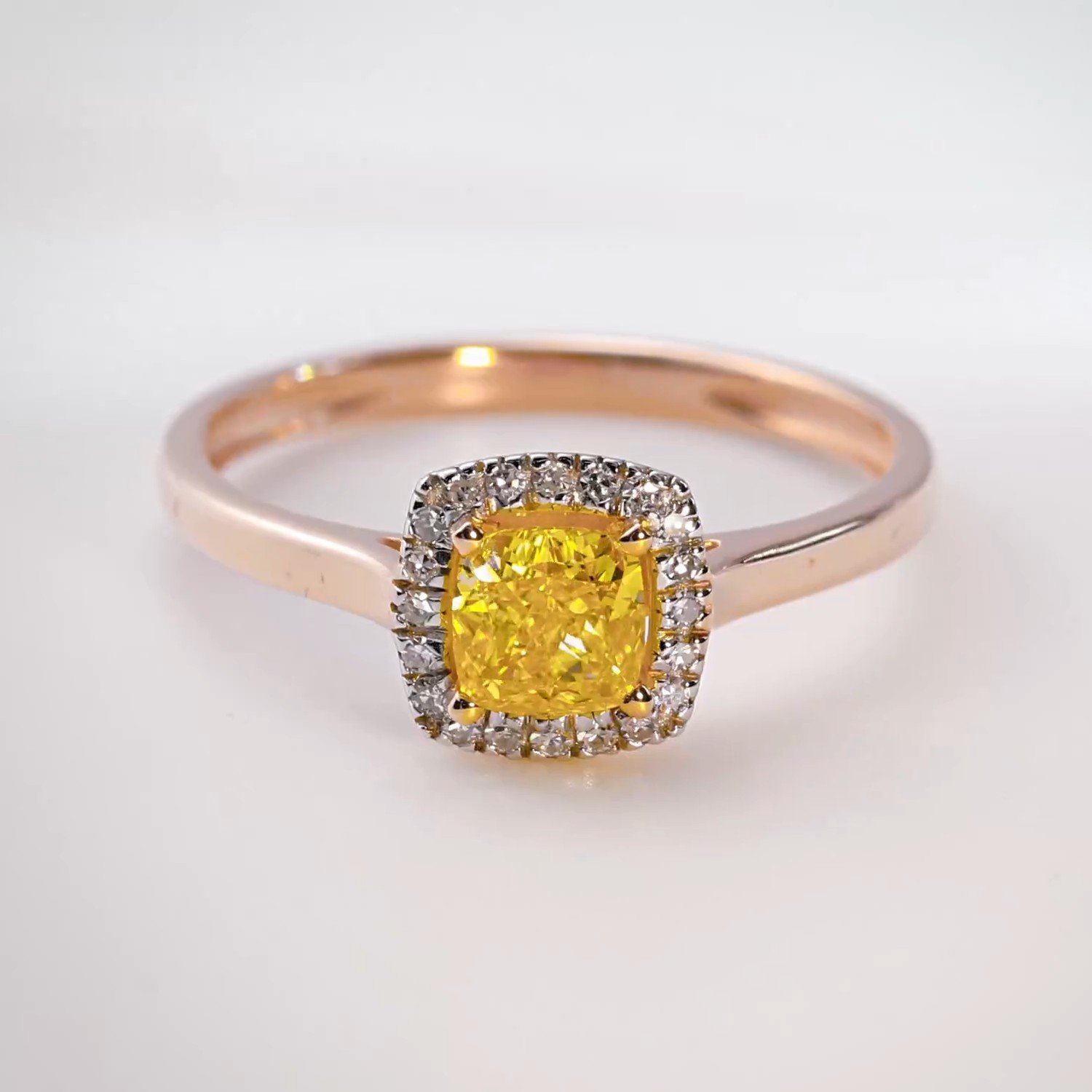 Золотое кольцо SMART DIAMONDS 0,9 карата