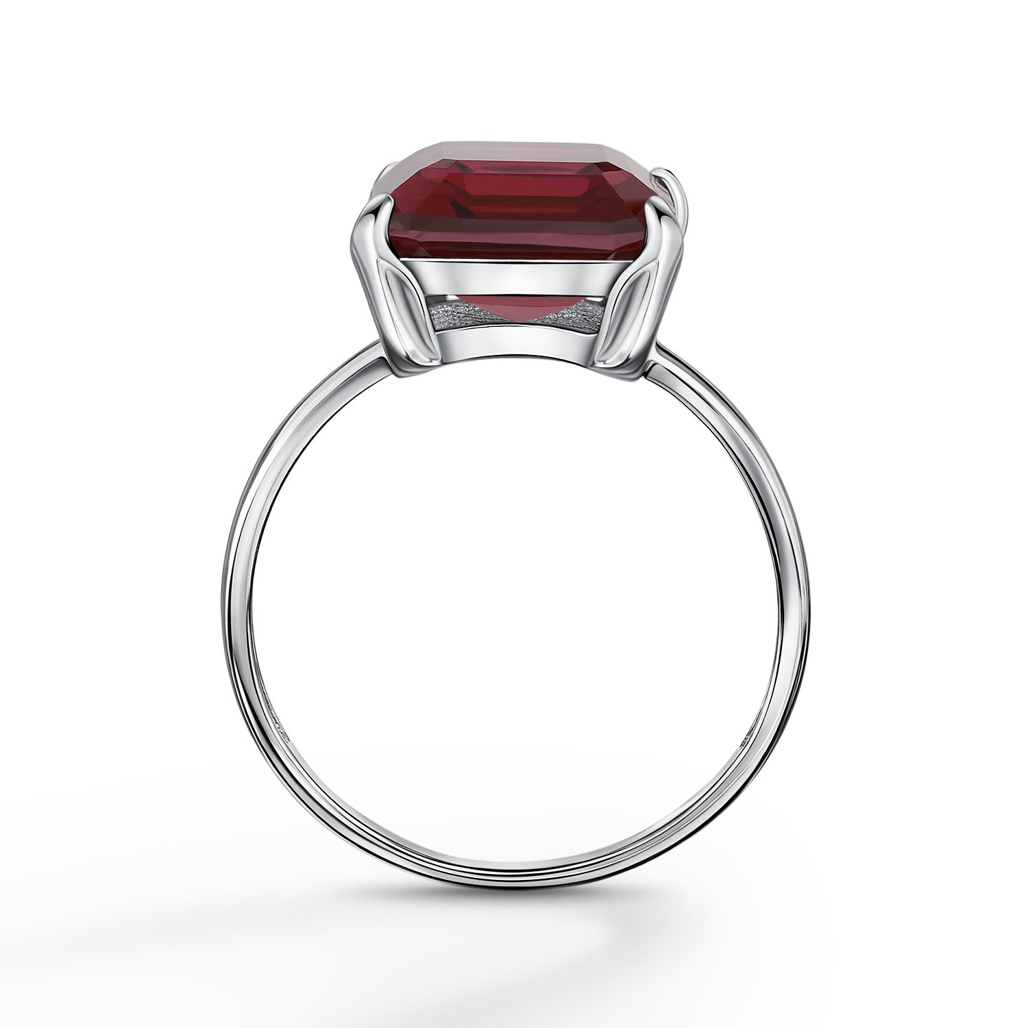 Серебряное кольцо с фианитом