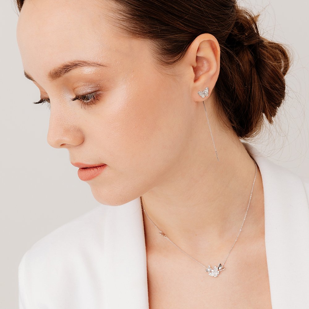 Серебряное колье Бабочка с фианитами и родированием