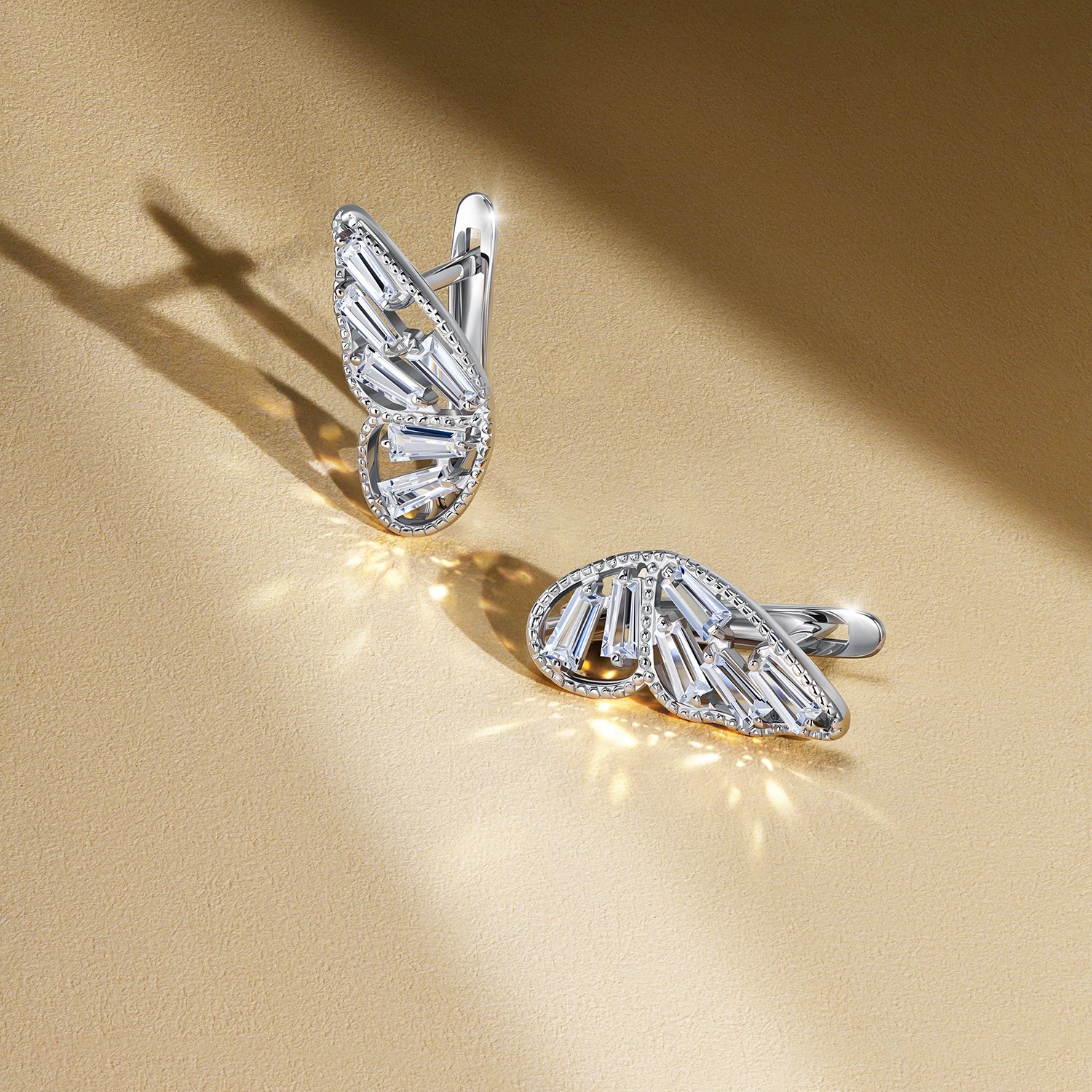 Серебряные серьги с фианитами