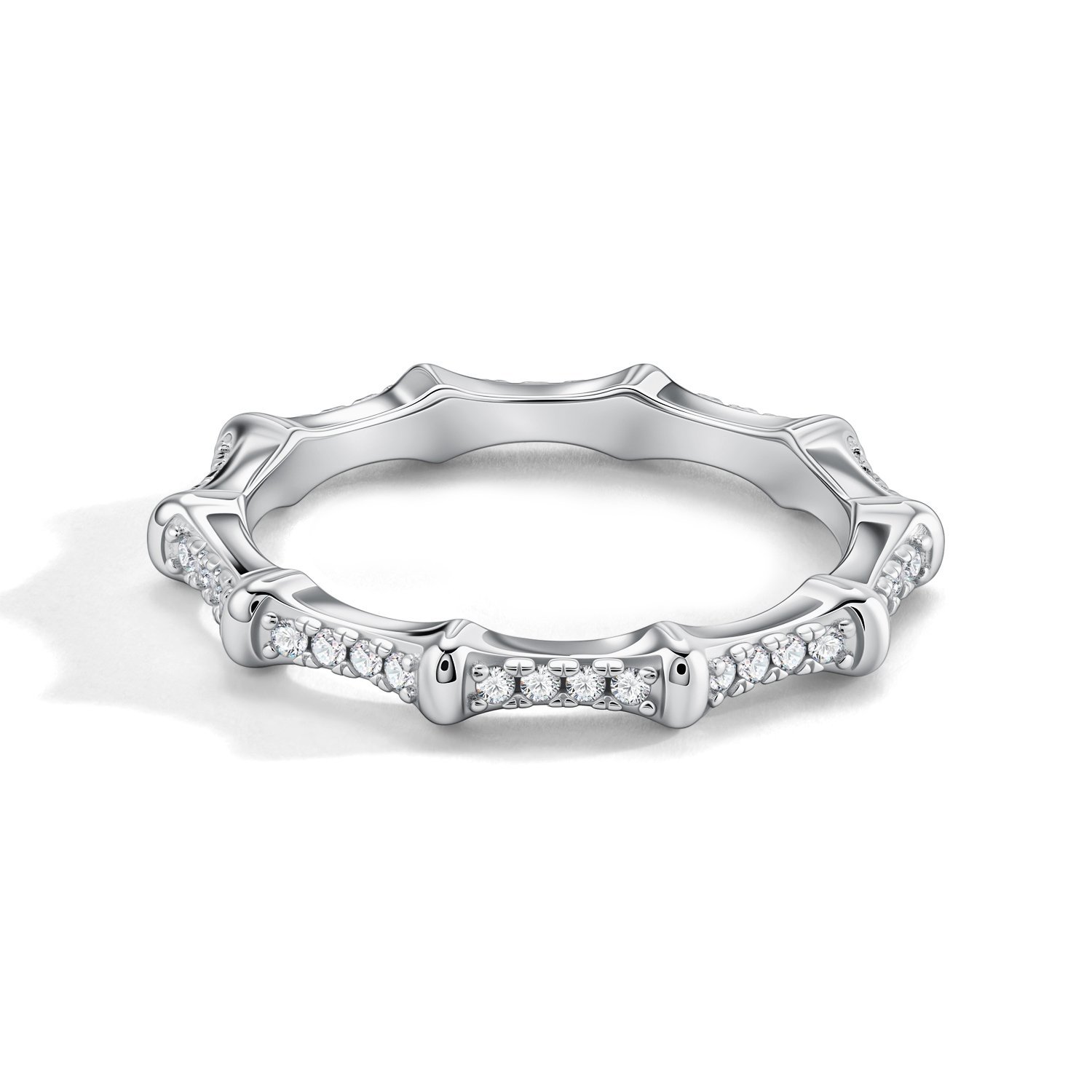 Серебряное кольцо с фианитами