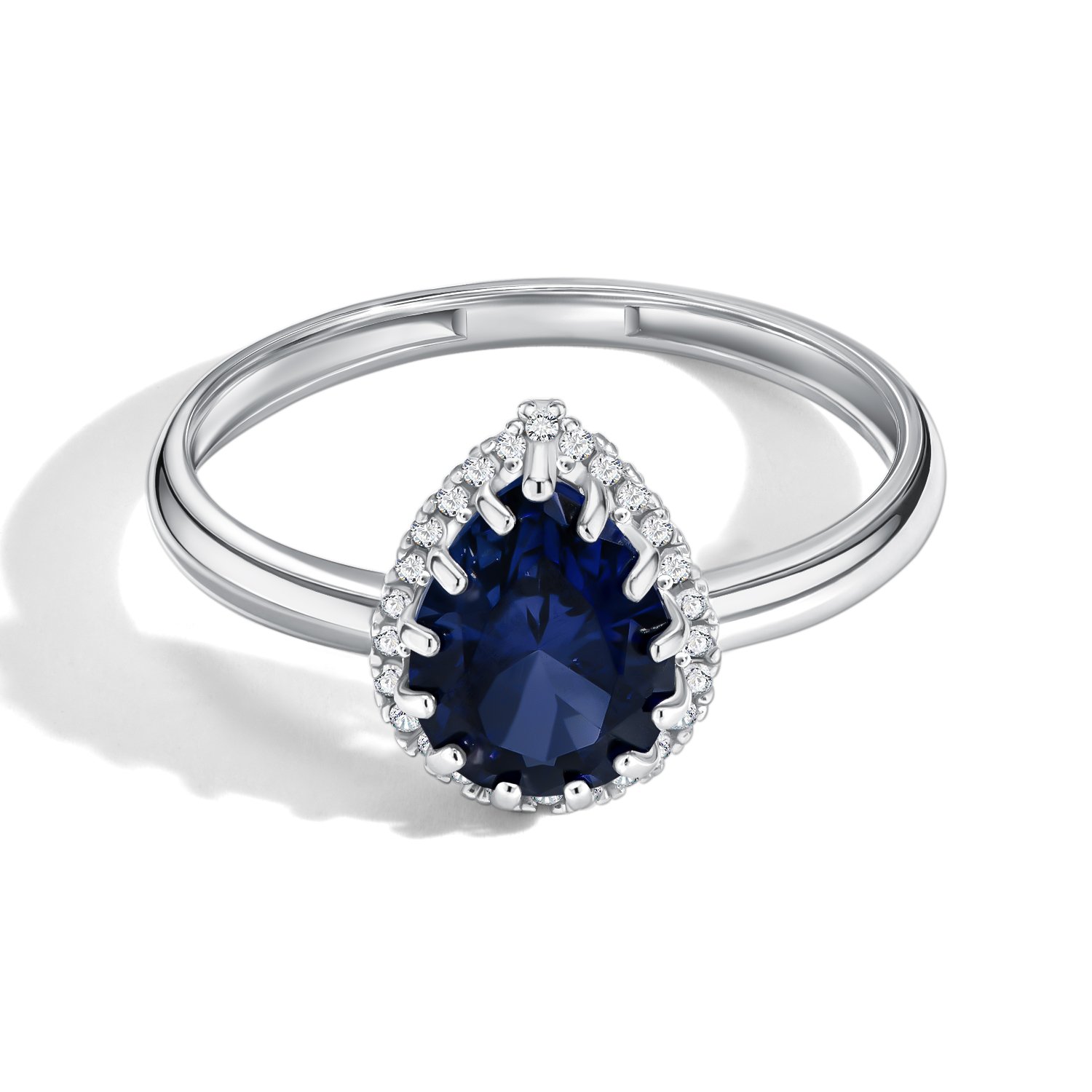 Золотое кольцо с сапфиром выращенным и бриллиантами