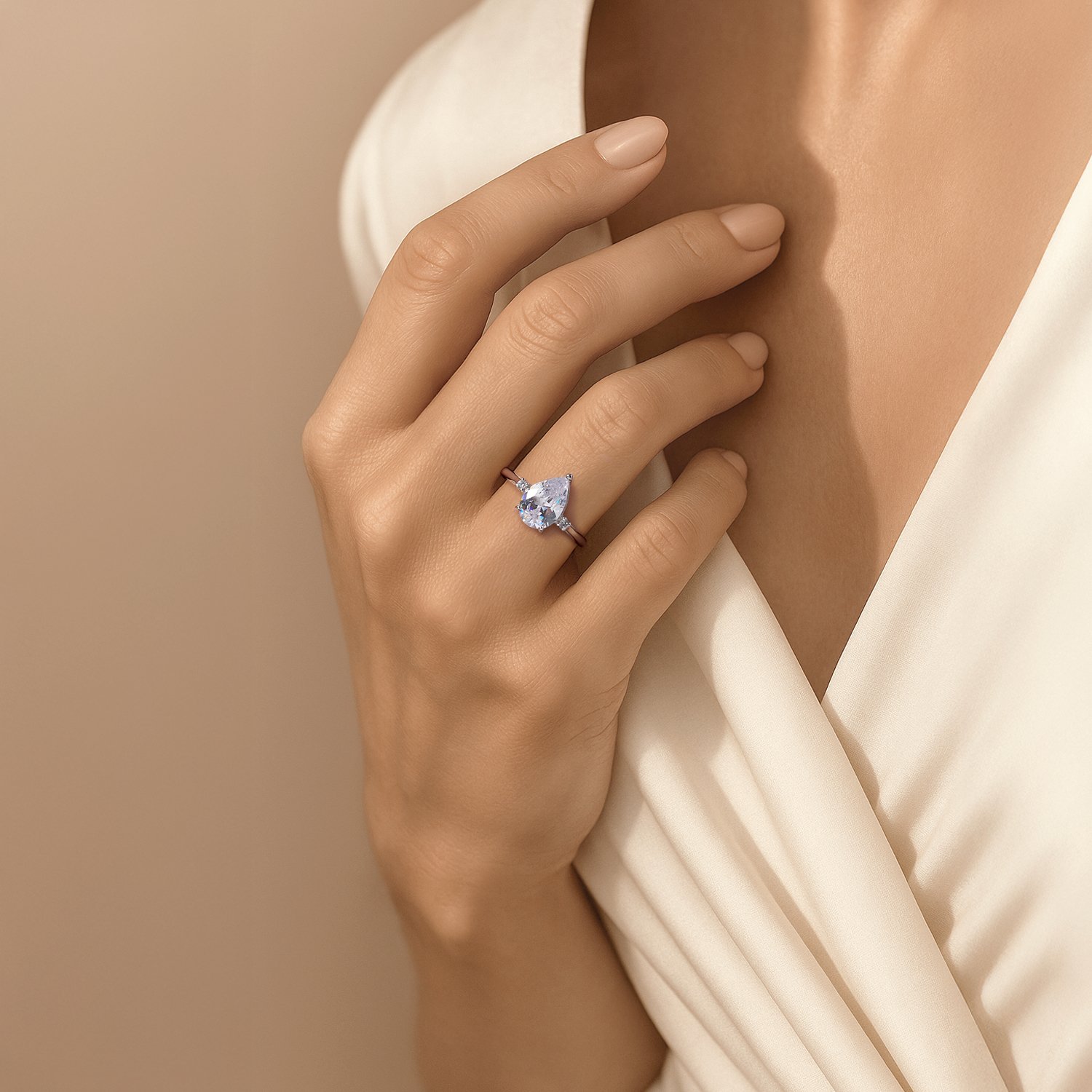 Серебряное кольцо с фианитами