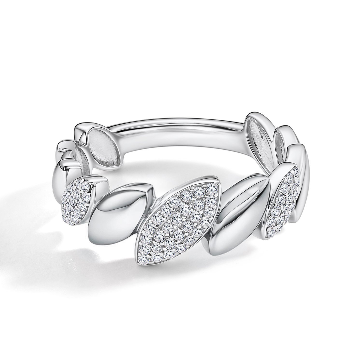 Серебряное кольцо с фианитами