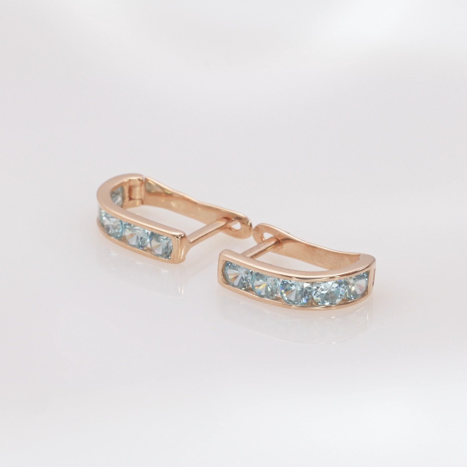 Фото «Золотые серьги с фианитами»