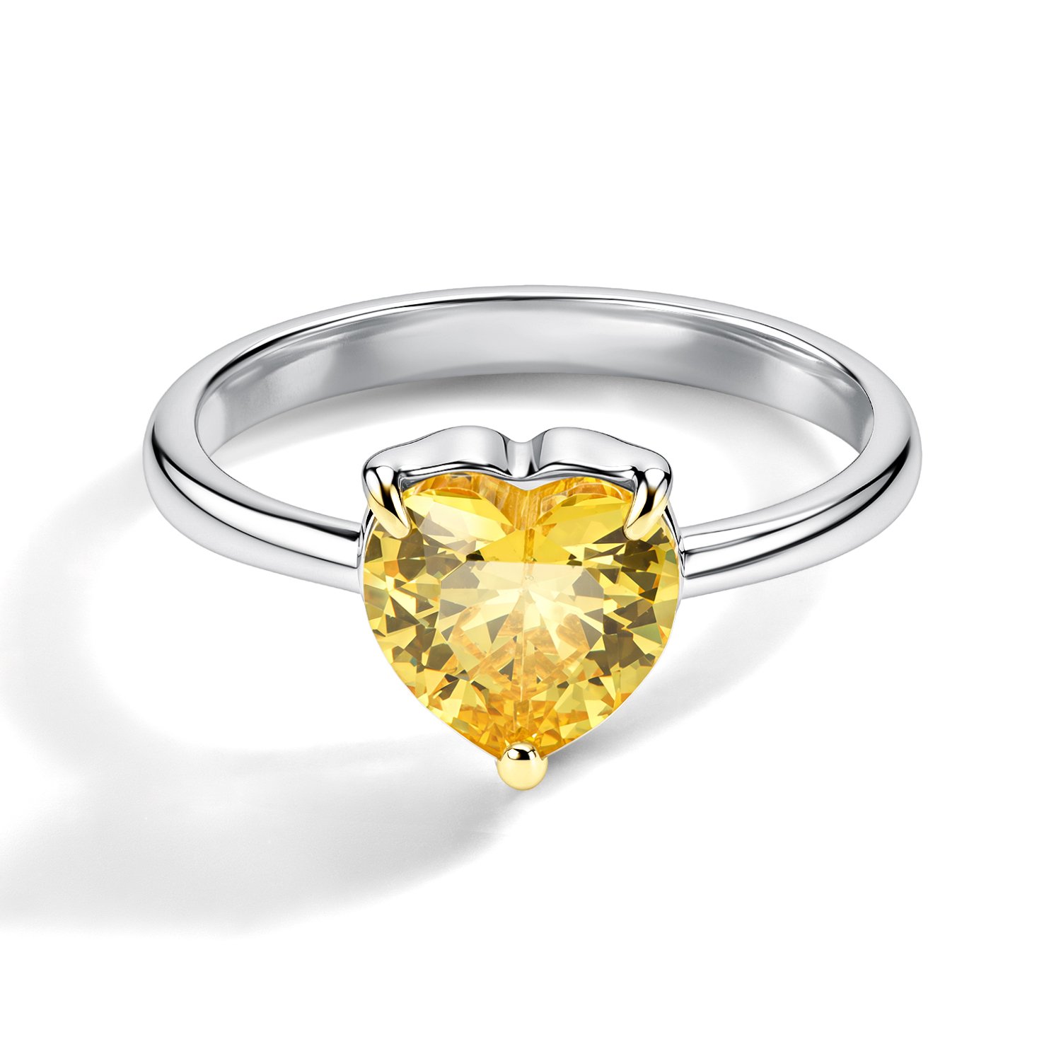 Серебряное кольцо с фианитом