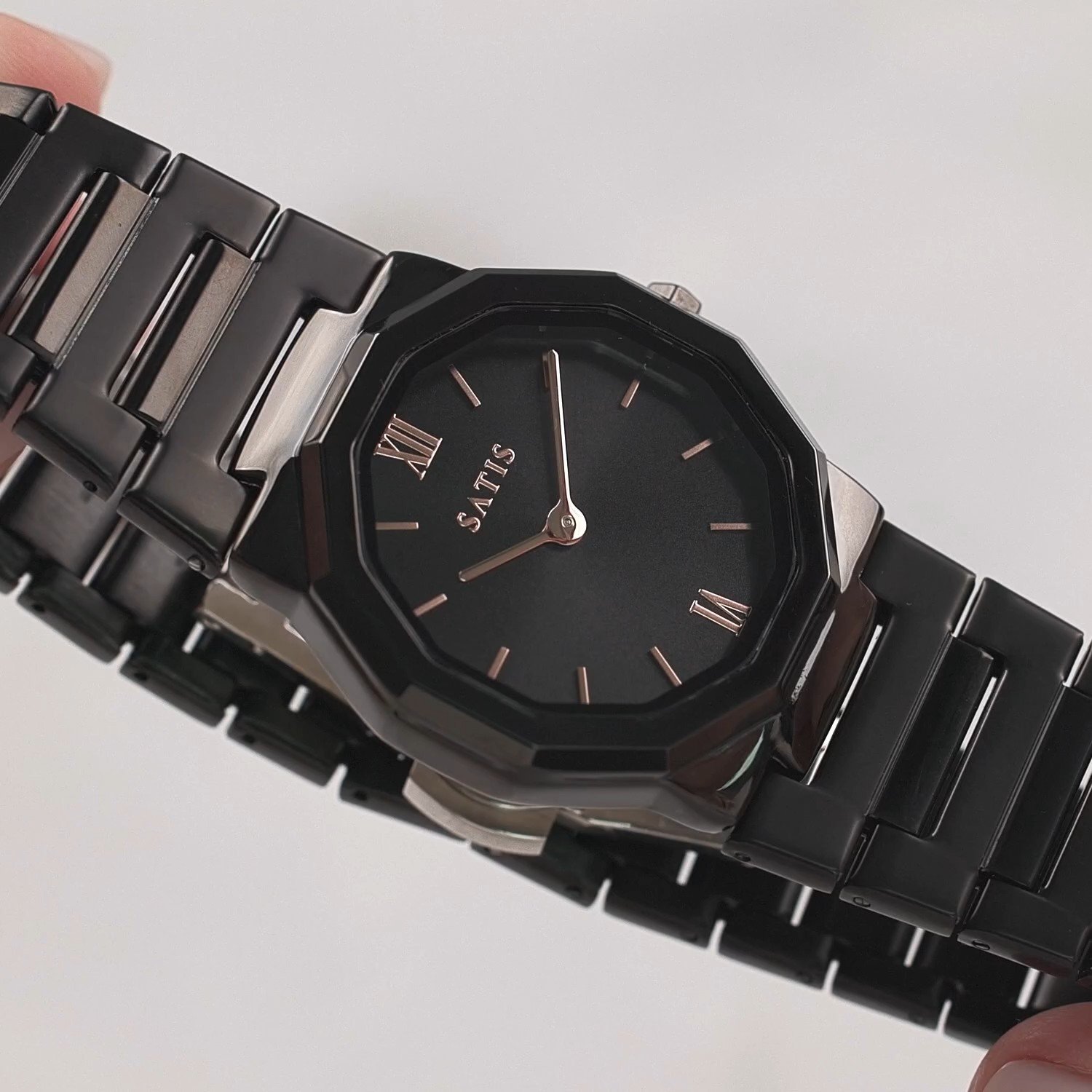 Фото «Наручные часы SATIS ESSENTIAL»