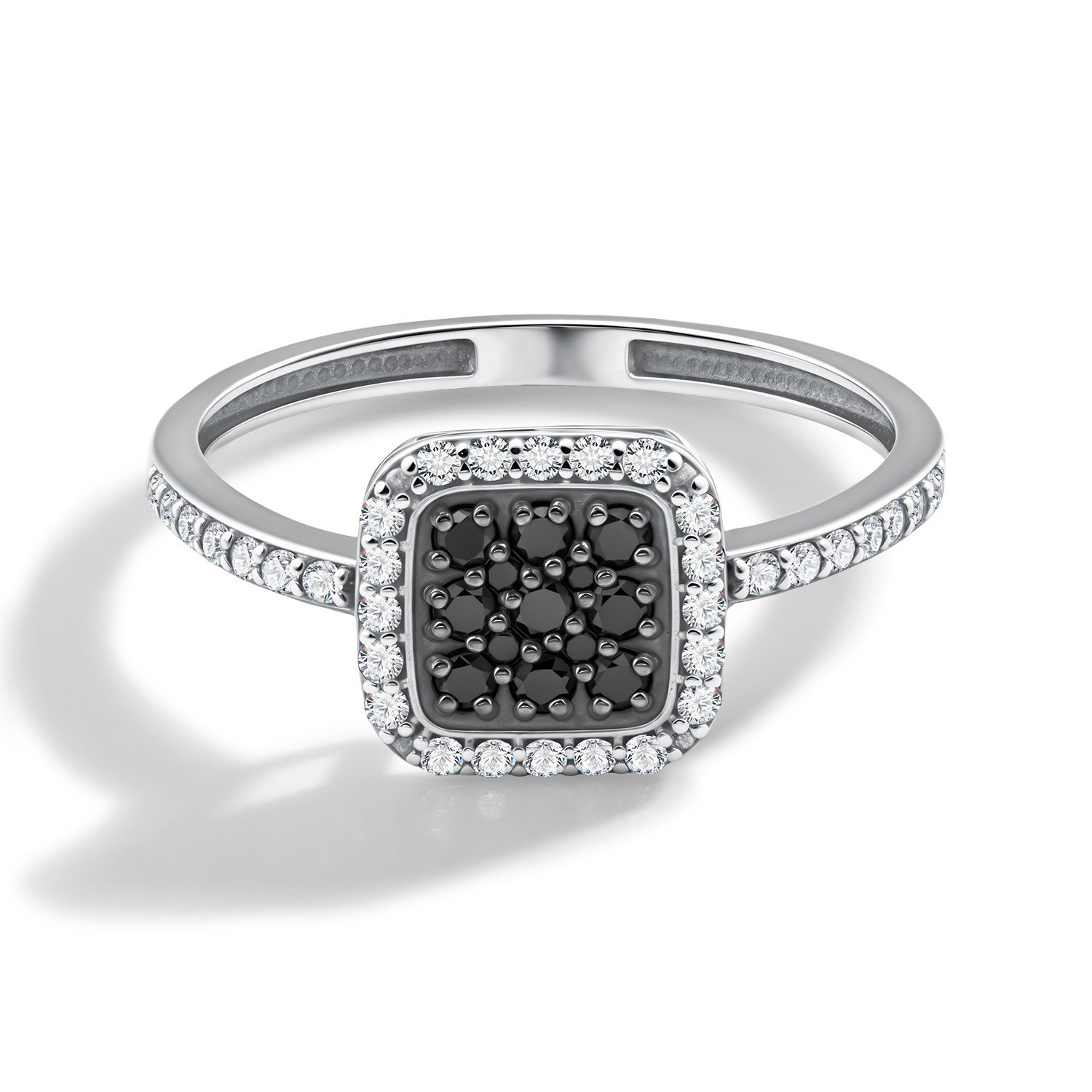 Золотое кольцо с бриллиантами