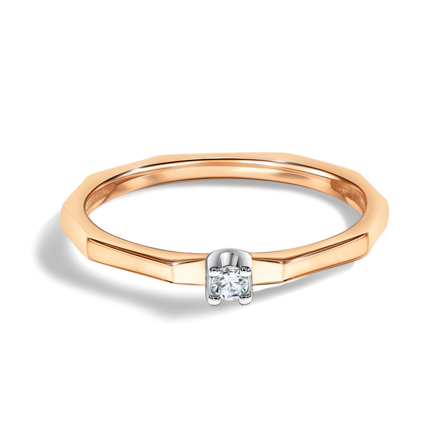 Золотое кольцо с бриллиантом