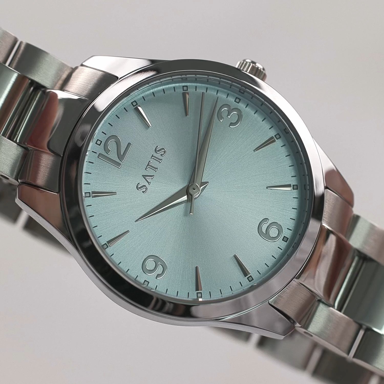 Фото «Наручные часы SATIS ESSENTIAL»