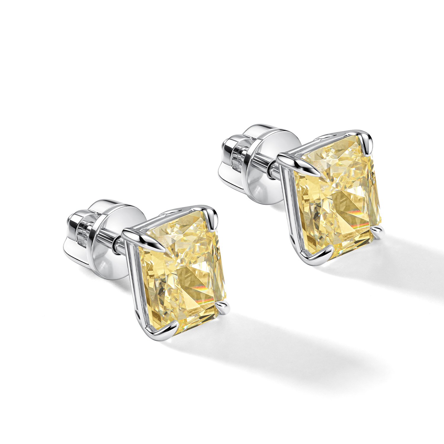 Серебряные серьги с фианитами