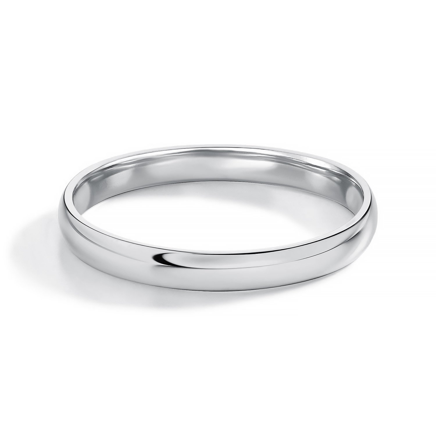 Золотое обручальное кольцо