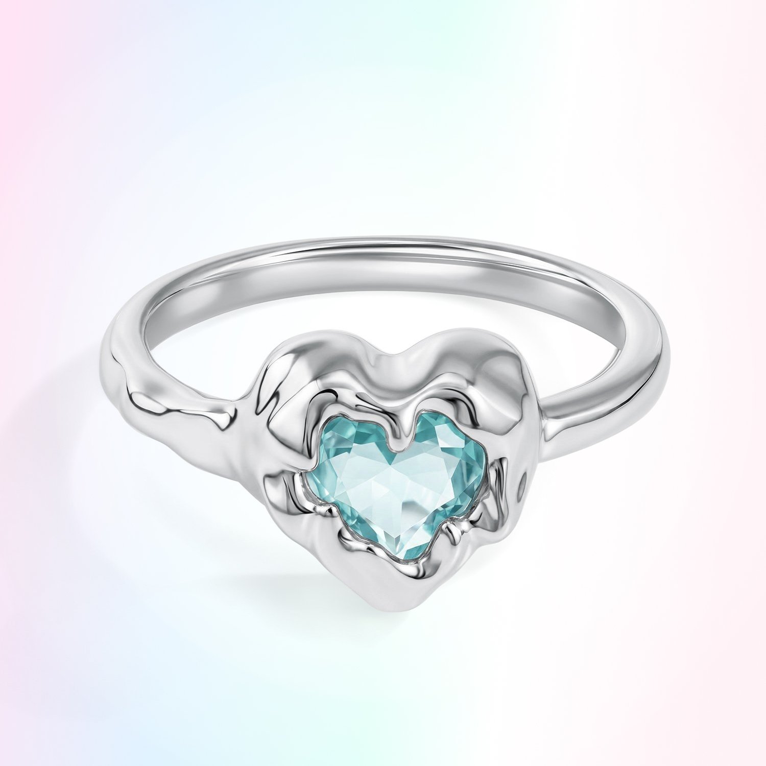 Серебряное кольцо с фианитом