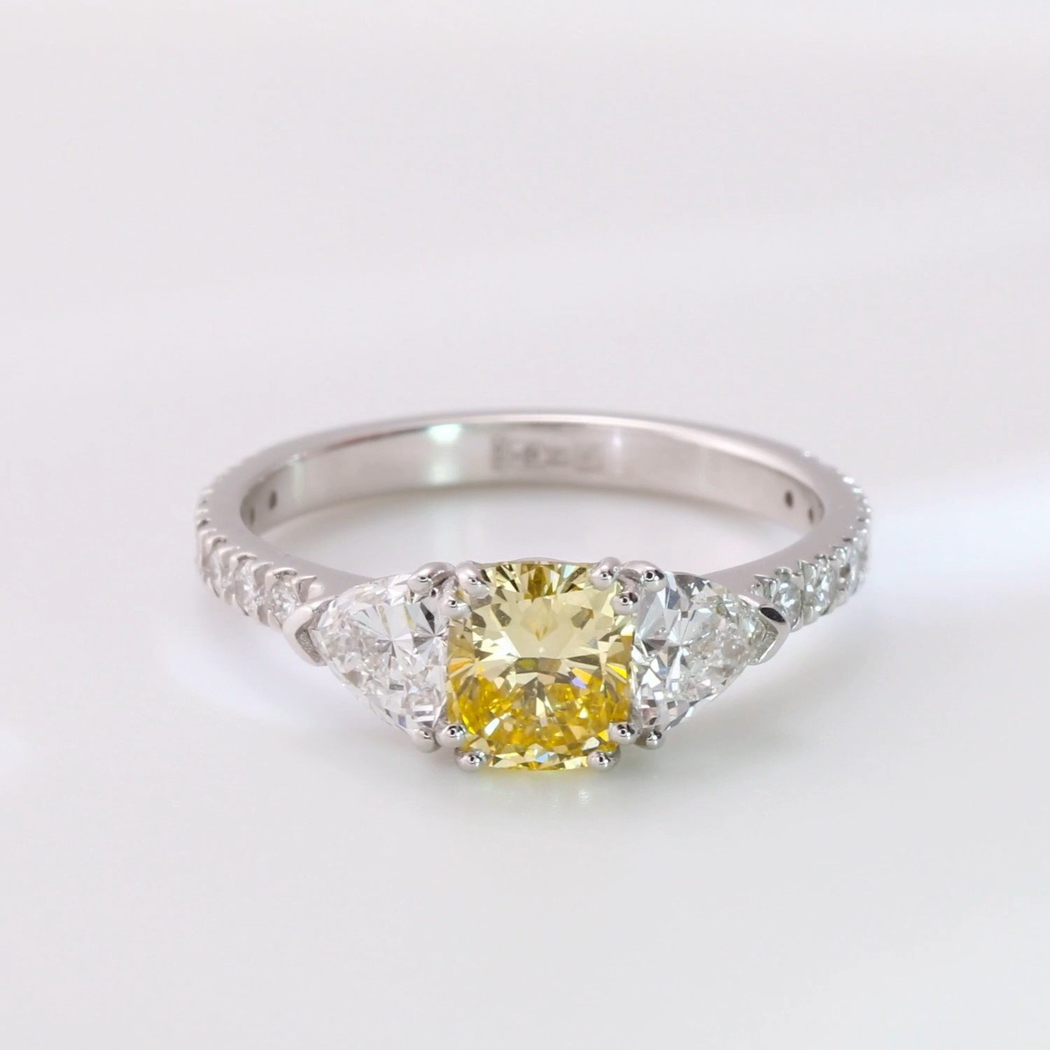 Фото «Золотое кольцо SMART DIAMONDS 3,14 карата»