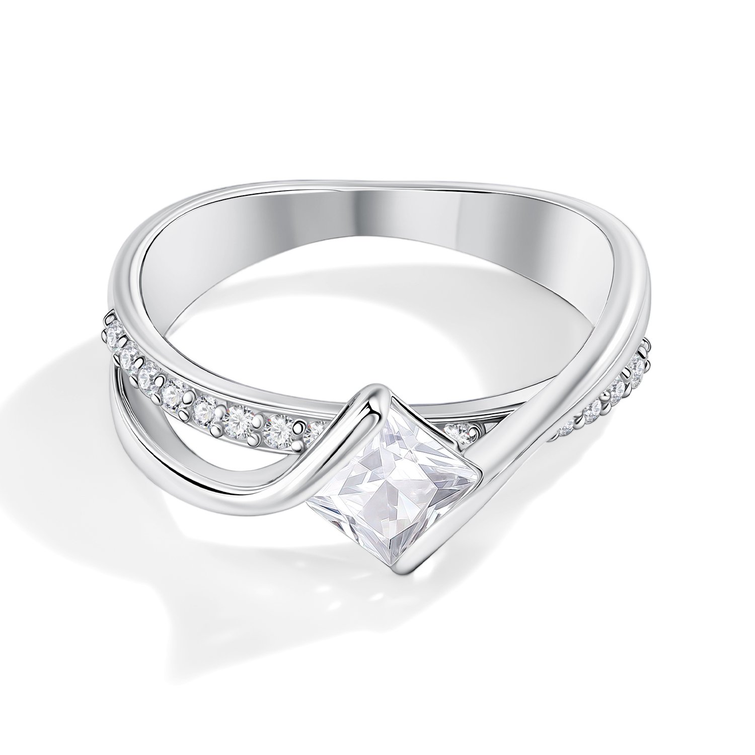 Серебряное кольцо с фианитами