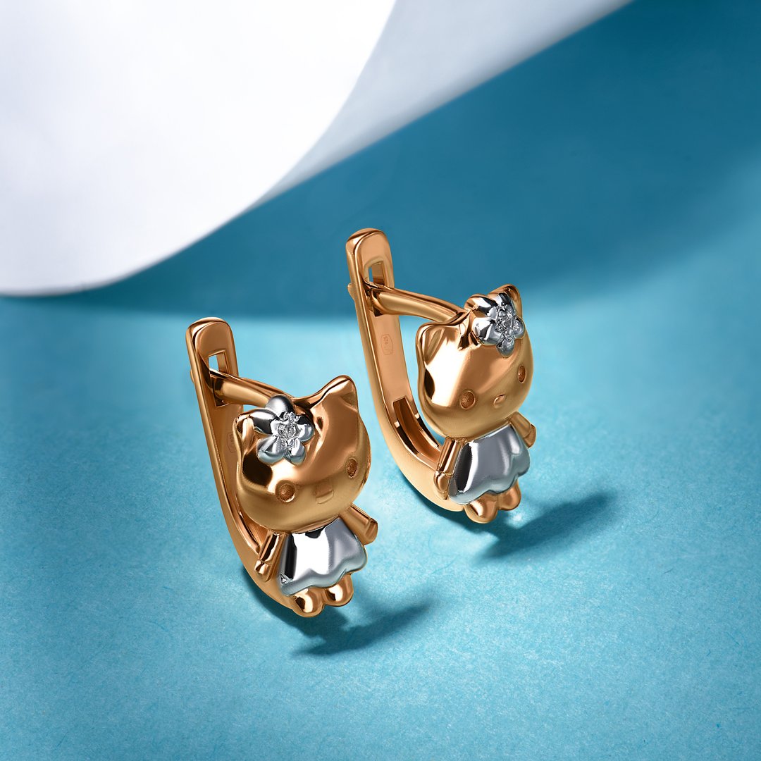 Серебряные серьги с бриллиантами