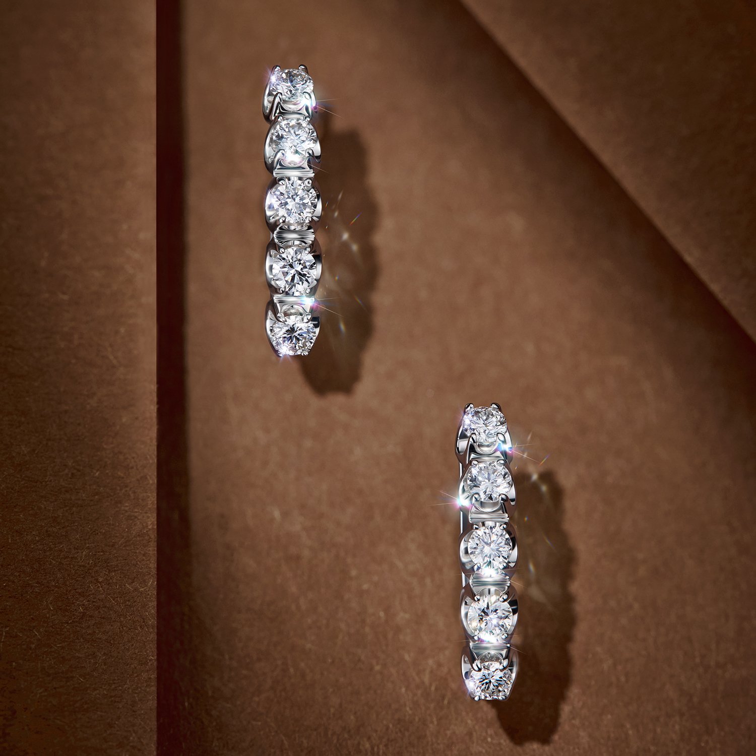 Золотые серьги с бриллиантами