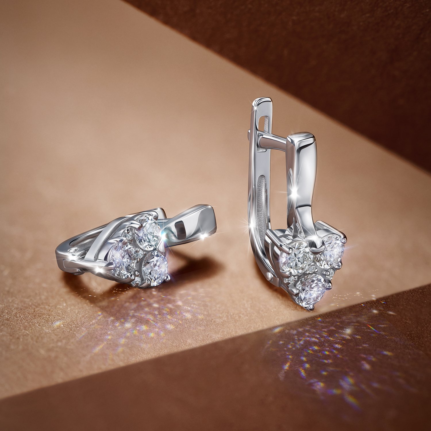 Золотые серьги с бриллиантами