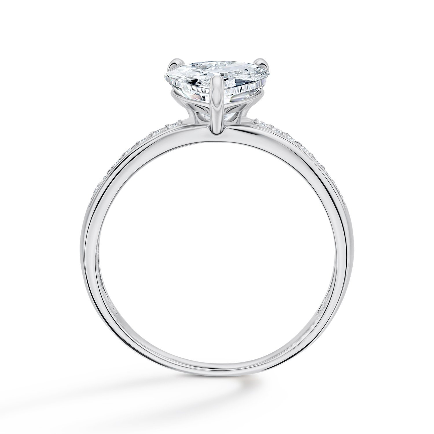 Серебряное кольцо с фианитами