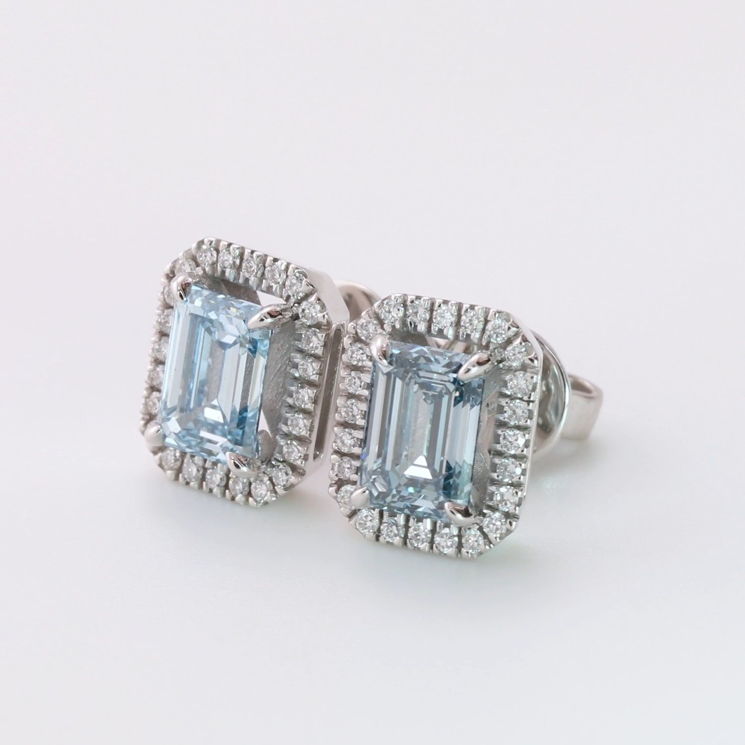 Золотые серьги SMART DIAMONDS 2,69 карата