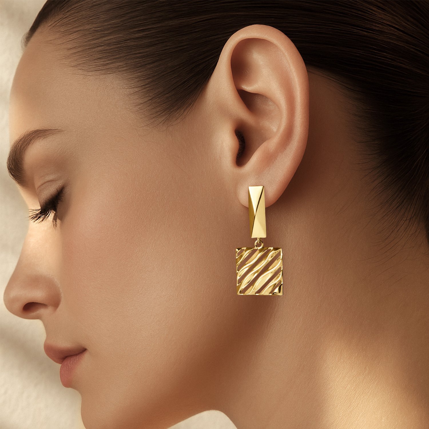 Золотые серьги