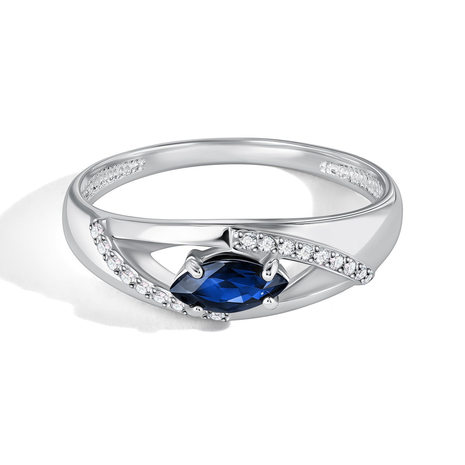 Золотое кольцо с сапфиром и бриллиантами